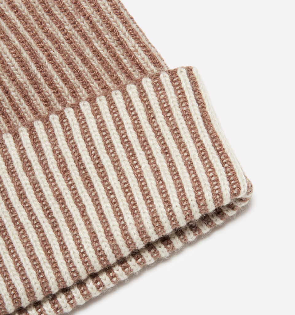 Brown knit hat - null - Brown | Sisley image number 2